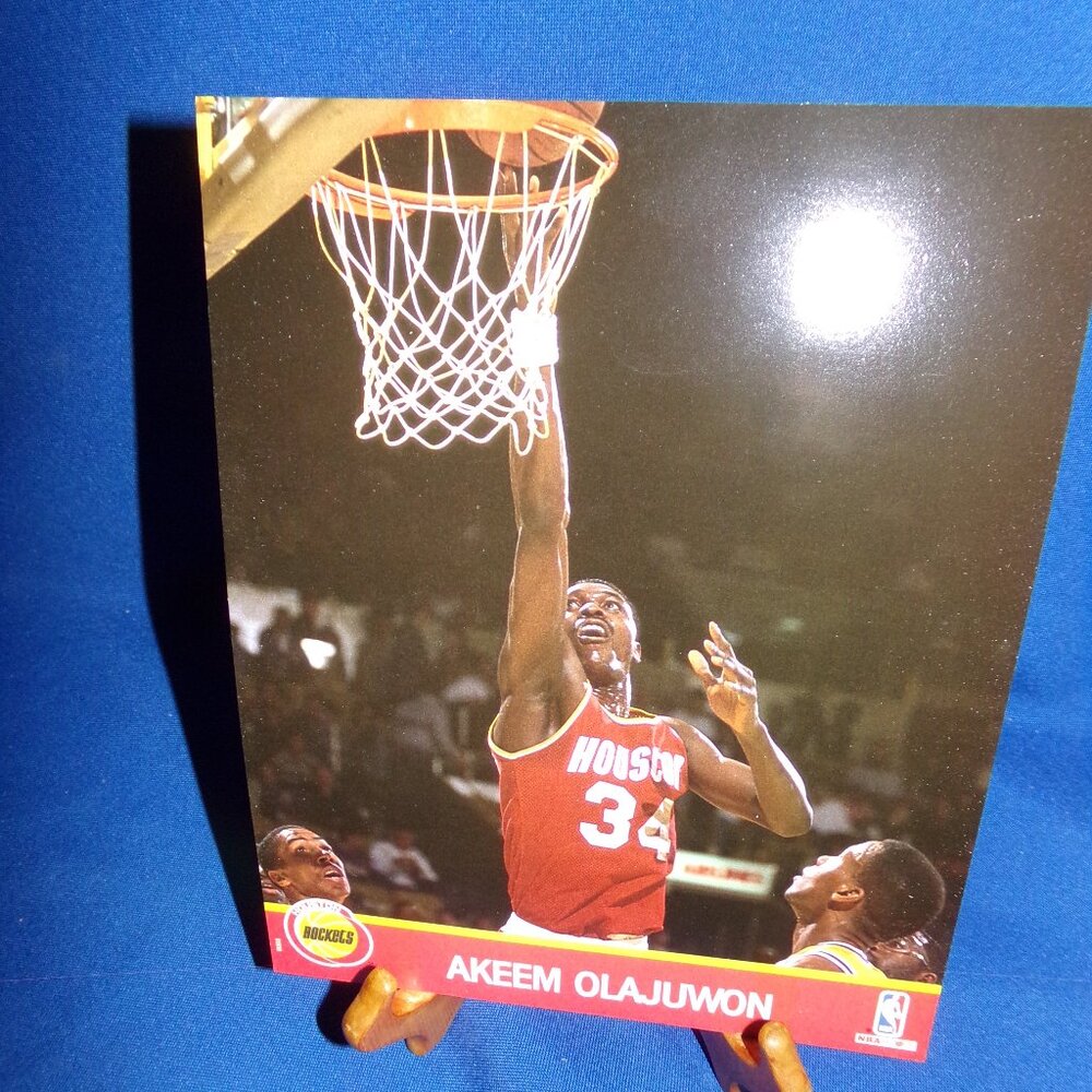 Vintage OFFICIAL NBA HOOPS BASKETBALL PRINT AKEEM OLAJUWON  HOUSTON ROCKETS 1991
